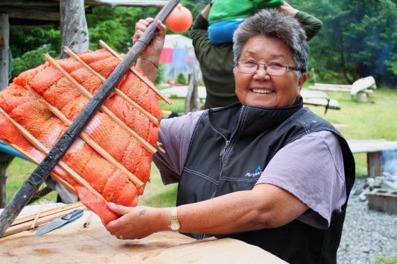Traditional Aboriginal Salmon Dinner on Spring Island with West Coast Expeditions